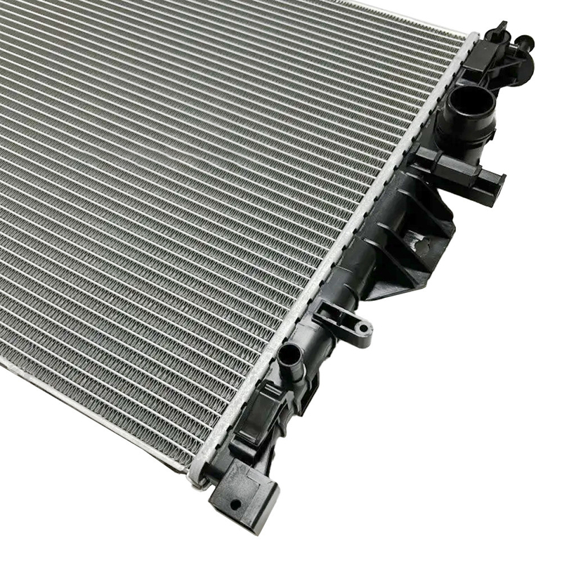 Le radiateur WOMALA LR070463 pour Land Rover Discovery Spor Range Rover Evoque 2020