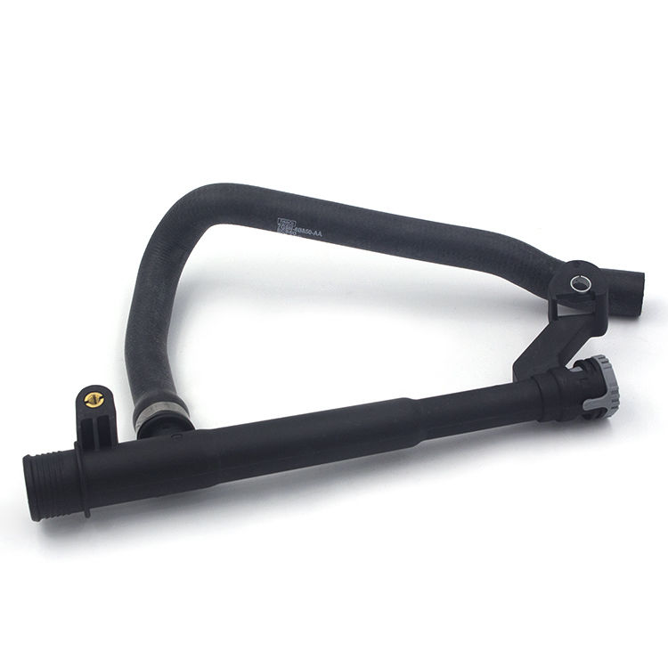 Womala moteur de sortie tuyau refroidisseur d'huile tuyau d'eau OE 30774514 pour Auto Parts Auto Parts